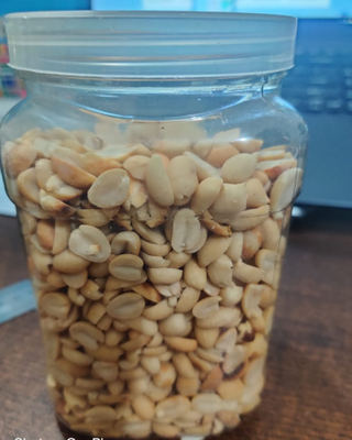 Арахіс смажений ваговий за 100 гр