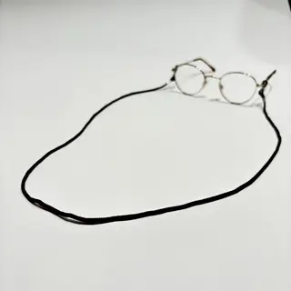 Brown string