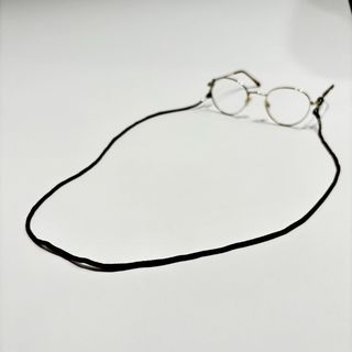 Brown string
