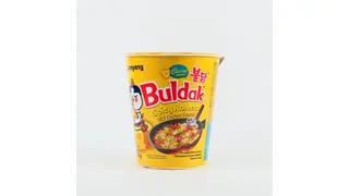 SAMYANG CHEESE HOT CHICKEN FLAVOR RAMEN CUP 70G