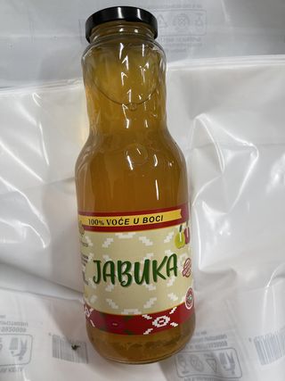 Cijeđeni sok  jabuka 1l - 100% voće bez sećera