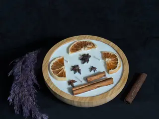 Tsimtsimi #10 Timber Glow დარიჩინის და ანისის ვარსკვლავის დეკორით