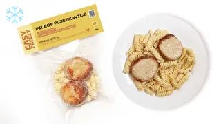 Pileće kotlete sa fuzili i kremasto-mesnim sosom