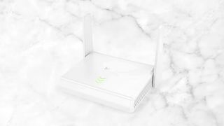 HOCO HI36 Mini WiFi 4 Wi-Fi Router