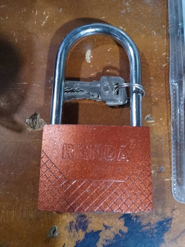 Renda Red Top Security Padlock