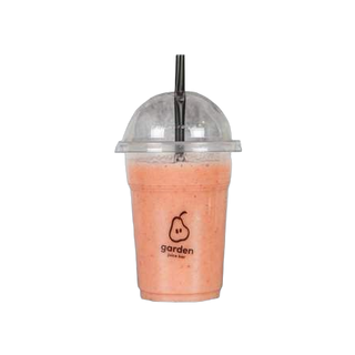 Smoothie jagoda, banana, grčki jogurt, bademovo mleko, indijski orah