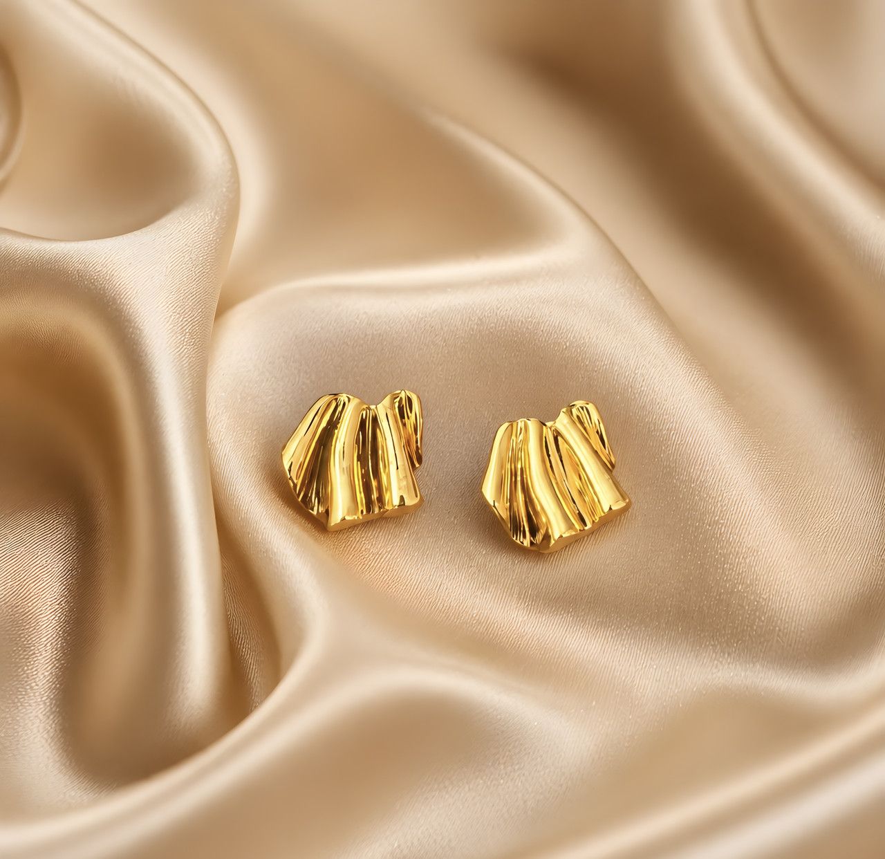 Gilded Grace Gold Earrings