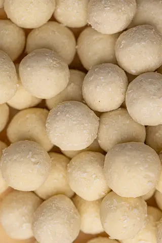 Noisette enrobée de chocolat blanc et noix de coco 100g