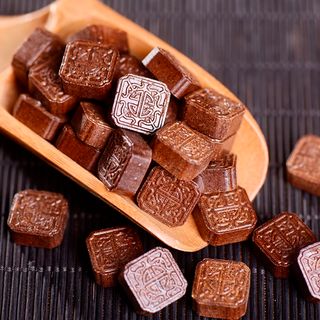 Puer Resin