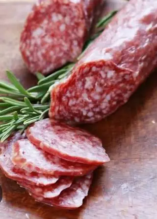 Salam vânătoresc crud uscat 100 gr