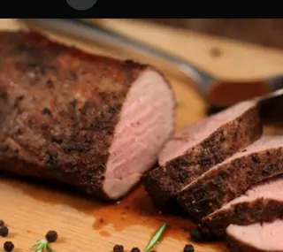 Mușchiuleț de porc in crusta cu mirodenii 100 gr