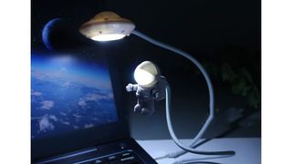 USB სანათი UFO