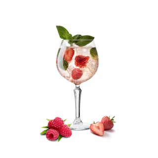 Джин "HELIGAN PINK LONDON DRY GIN" 37,5% 0,5 л. (дана позиція відпуск. на розлив у ПЕТ-тарі)