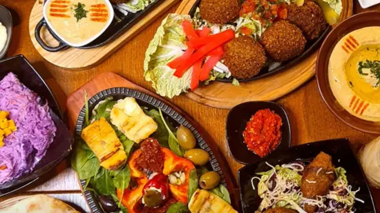 Restauracja Libańska Fenicja - Świętokrzyska 32