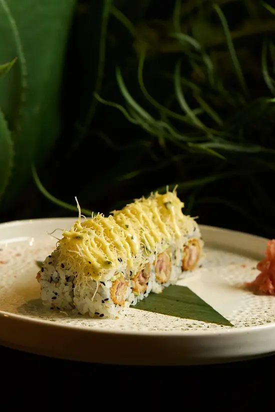 Luhma beef & sushi bar