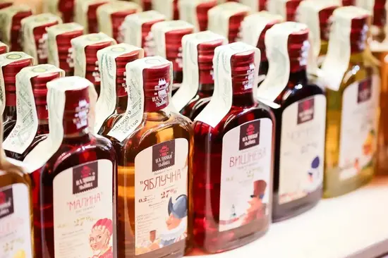 Nalyvky zi Lvova / Наливки зі Львова