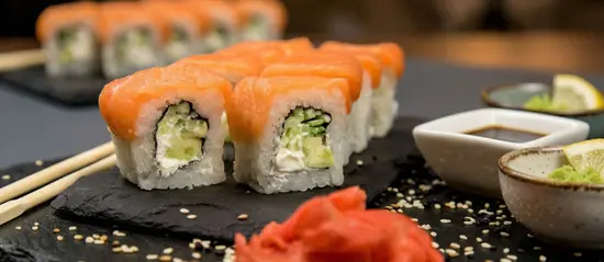 Uze tut Sushi / Уже тут Суші