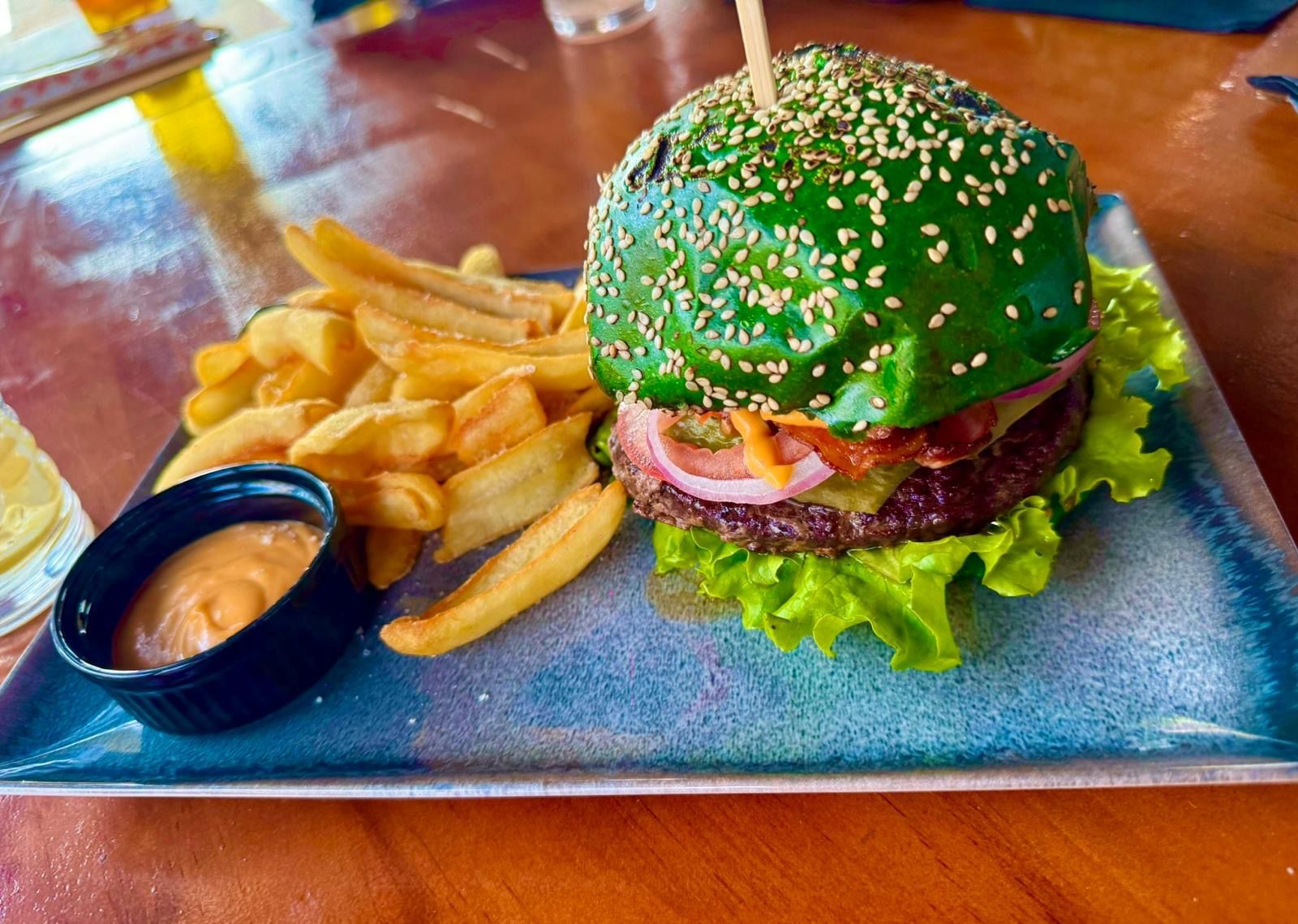 Jaja Pub
