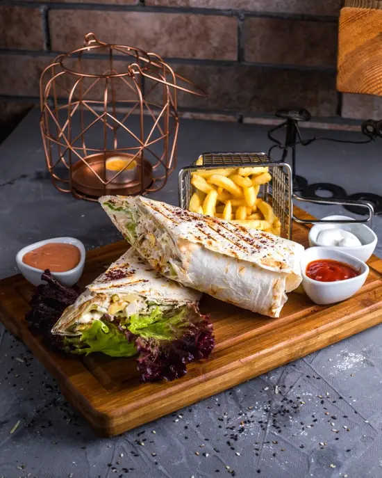 Zara Lecheria & Snack