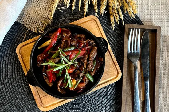 Restoraciia Kozatskyi forpost / Ресторація “Козацький форпост”