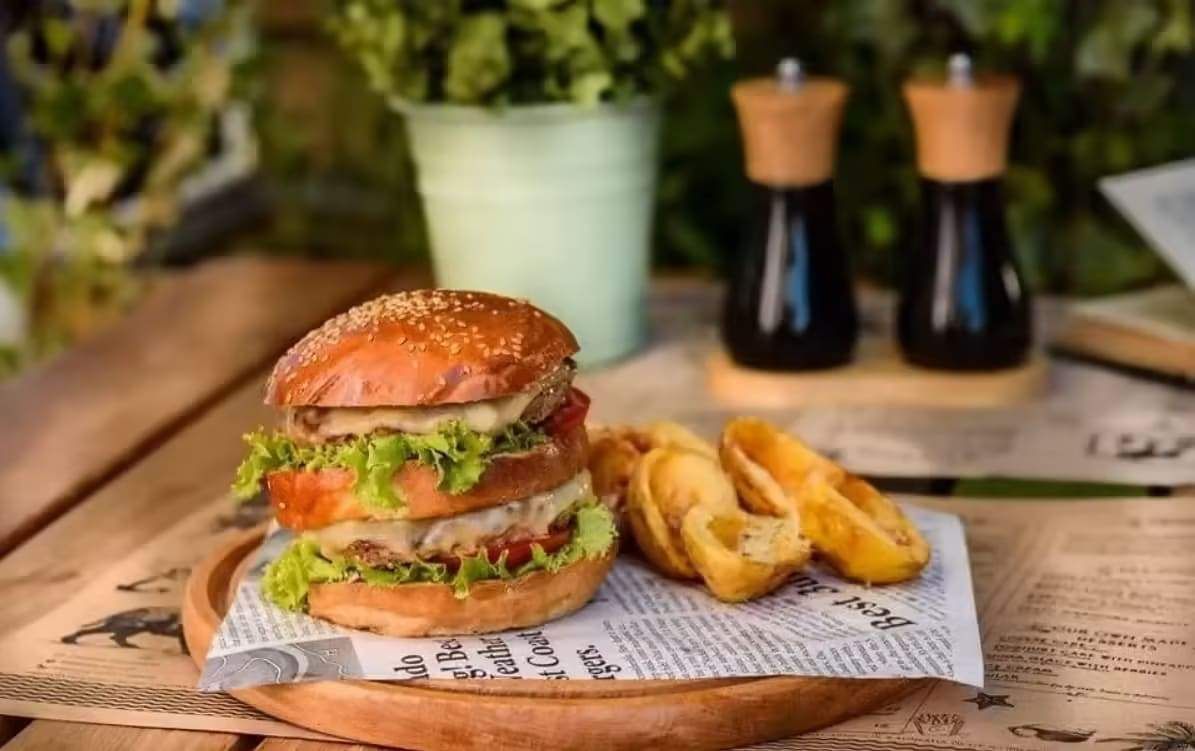 Bazalicious Burger