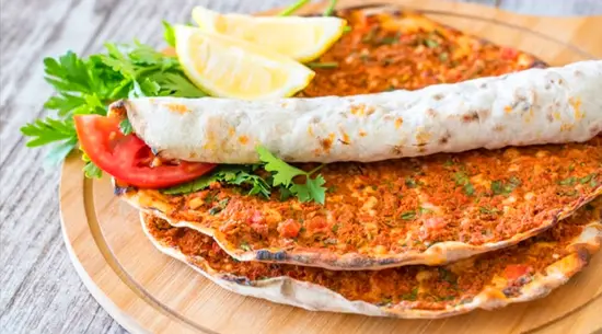 Tres Reyes Doner Kebab y Pizzería Fuenlabrada