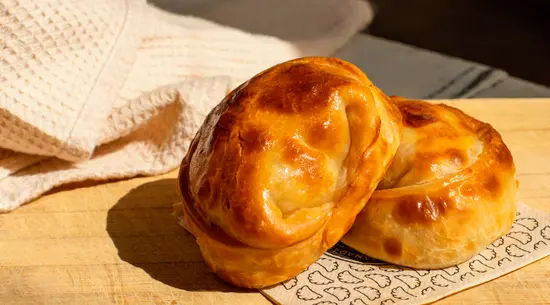 La Fabrica  Empanadas Argentinas