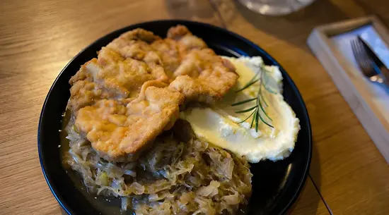 Prusa 8 Lokal Kulinarny