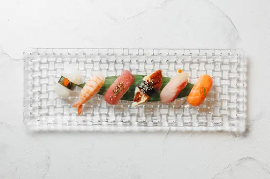 Spoon Sushi Club