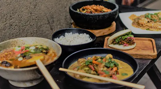 Tonkotsu Ramen & Asian Street Food