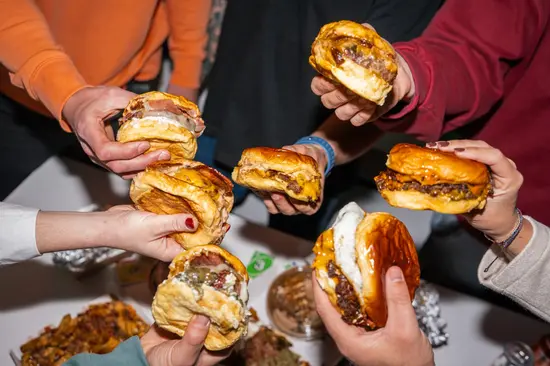 Delito Burger Club