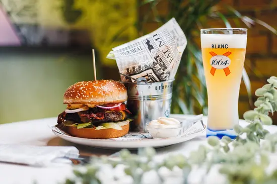 SHTO – Burgers & Tasty Bites