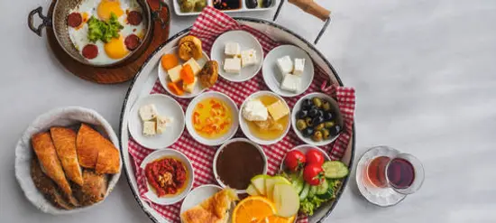 Café Radia Breakfast