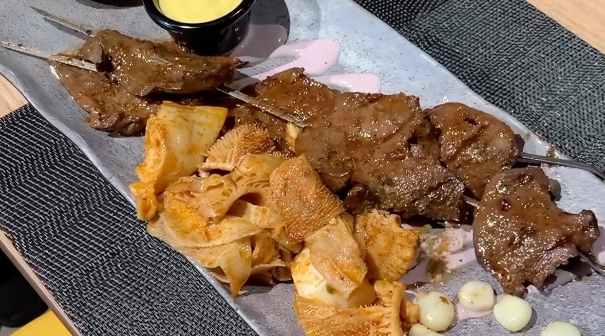 Tevarojo Pollo Y Carbón