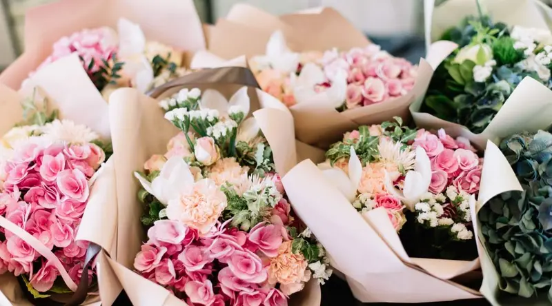 Distinct Flowers