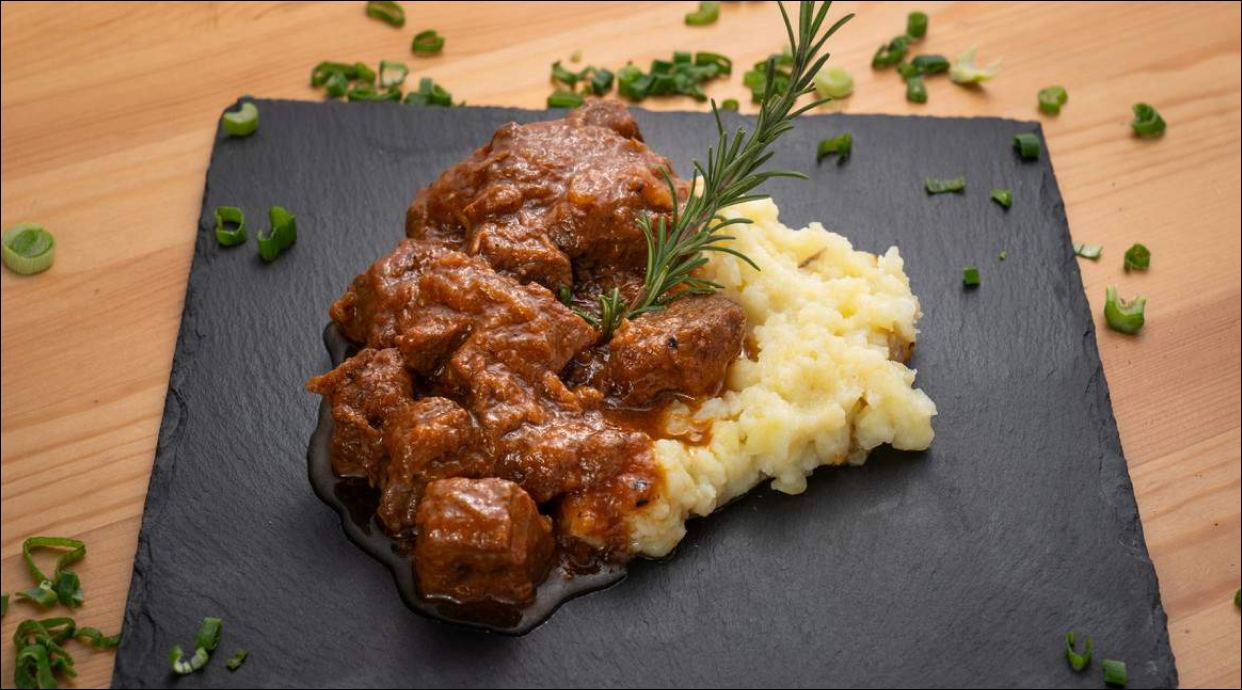 Mamina Kuhinja by Inbox Kitchen