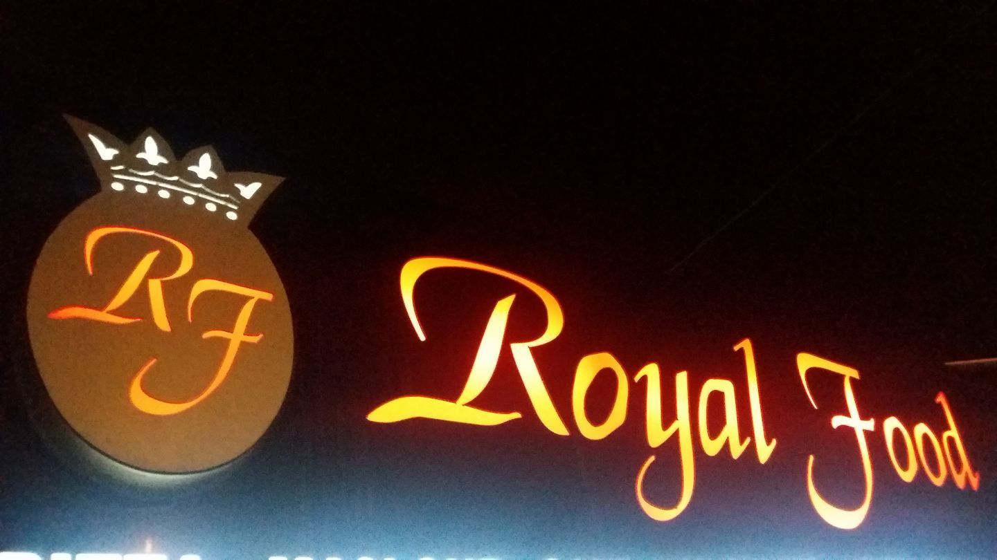 Royale Food