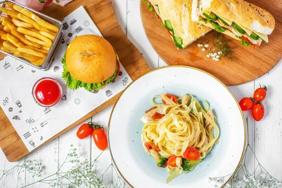 Lola's Kitchen City Center