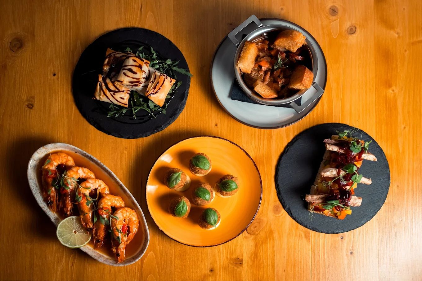 Sanleti Tapas & Vinhos