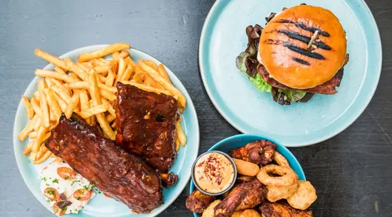 La Fábrica Al Punto