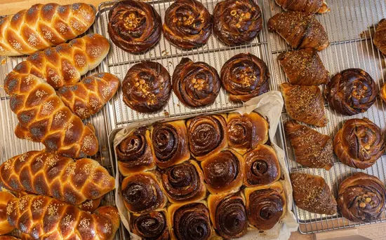 Oz Bakery