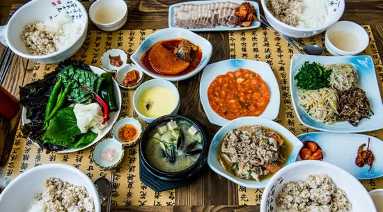 BAR WIETNAM THI LOAN NGUYEN