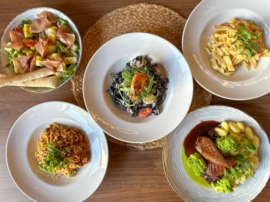 Restauracja Oregano – Pizzeria w Ełku z jedzeniem na miejscu i na dowóz