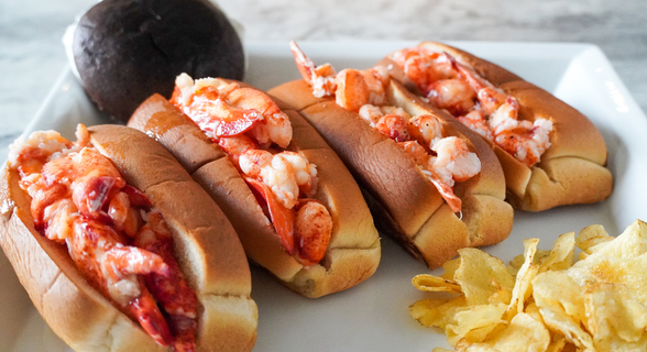 Mason's Famous Lobster Roll