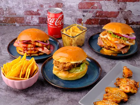 Low Cost Burger-Roma