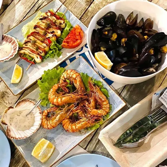 Acropolis Greek Restaurant