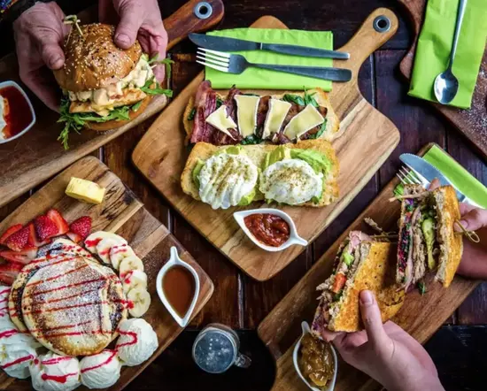 Diora Brunch & Restaurant