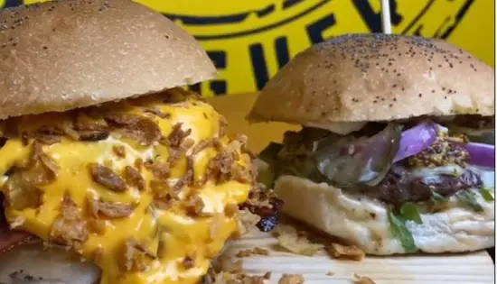 CQB Hamburgueria Artesanal