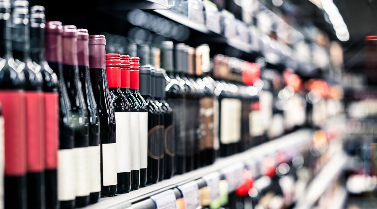 Weesi Wines and Liquor