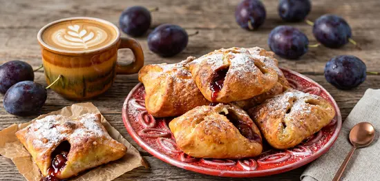 Kaviarnia Nebesnyi Myhdal (Zarichanska)/Кав'ярня Небесний Мигдаль (Зарічанська)